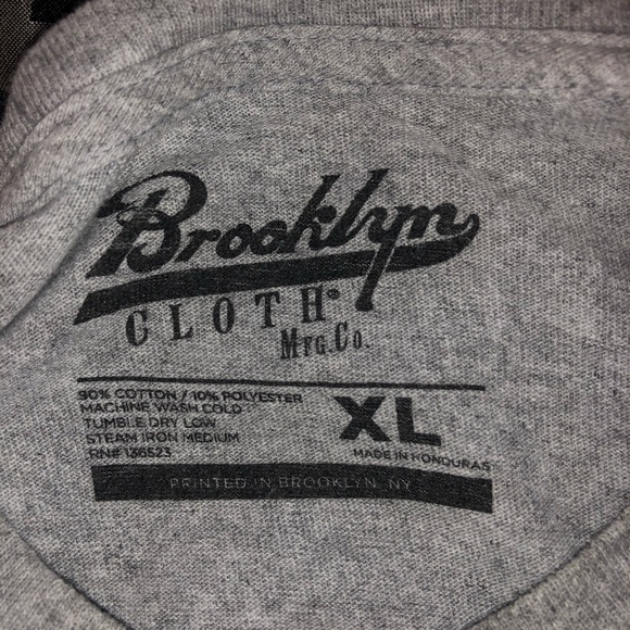 T SHIRT - Picture 4 of 4